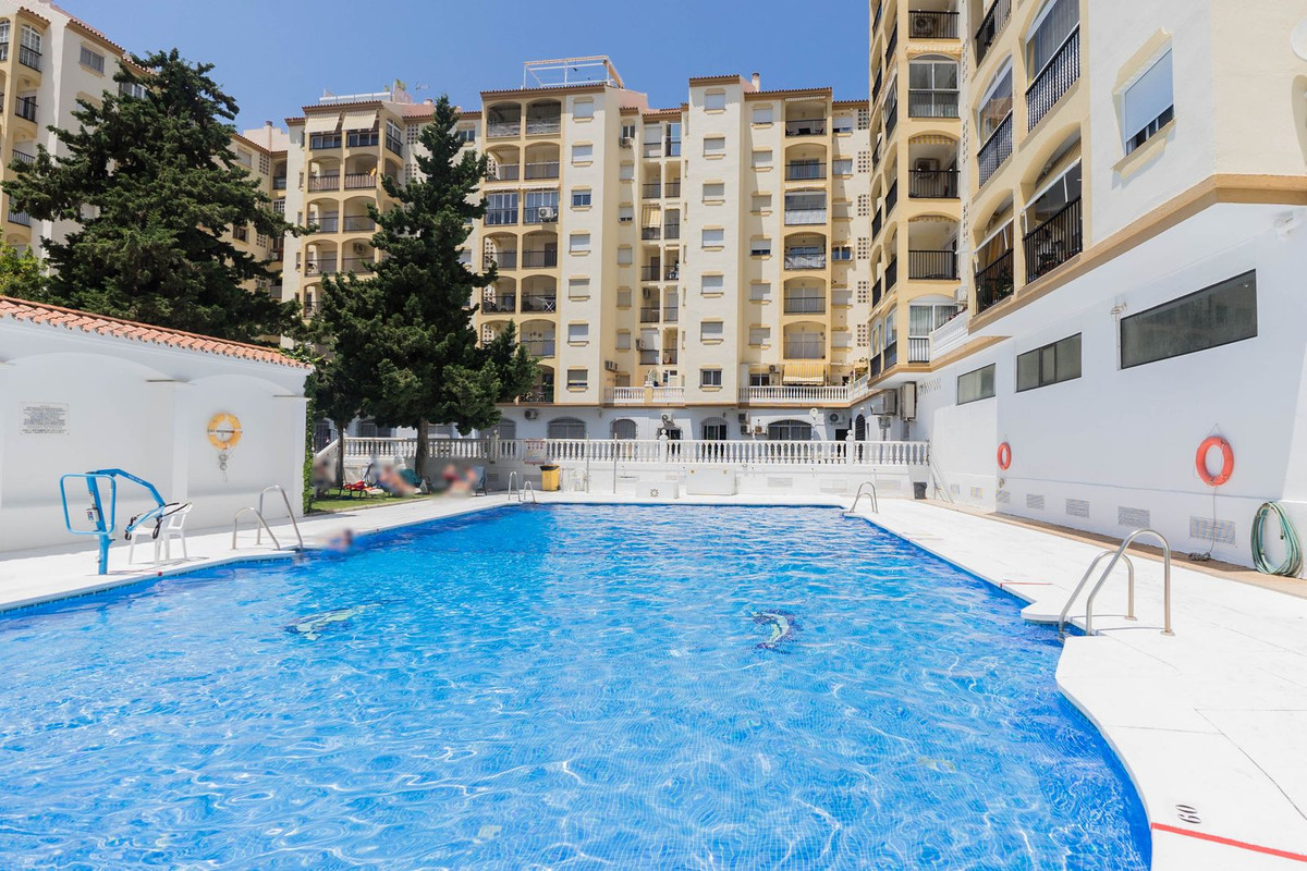 5 Bed Apartment for sale in Fuengirola Costa Del Sol, Málaga, Spain