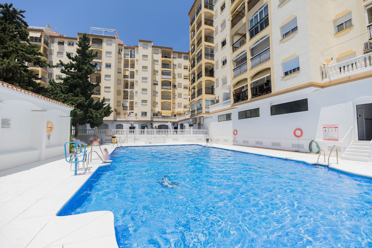 5 Bed Apartment for sale in Fuengirola Costa Del Sol, Málaga, Spain