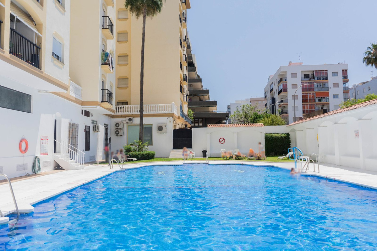 5 Bed Apartment for sale in Fuengirola Costa Del Sol, Málaga, Spain