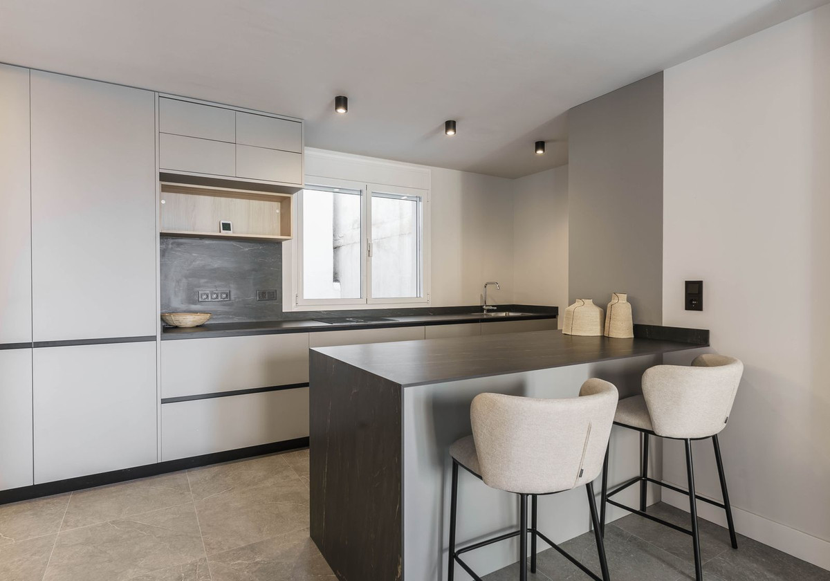 3 Bed Apartment for sale in Centro Histórico Málaga Ciudad, Málaga, Spain