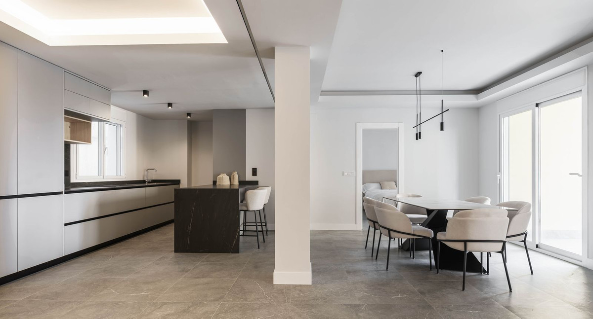 3 Bed Apartment for sale in Centro Histórico Málaga Ciudad, Málaga, Spain
