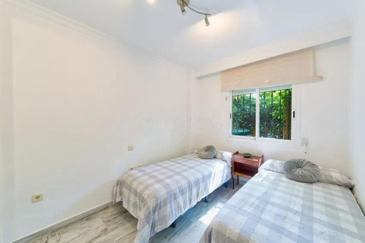 3 Bed Apartment for sale in Marbella Costa Del Sol, Málaga, Spain