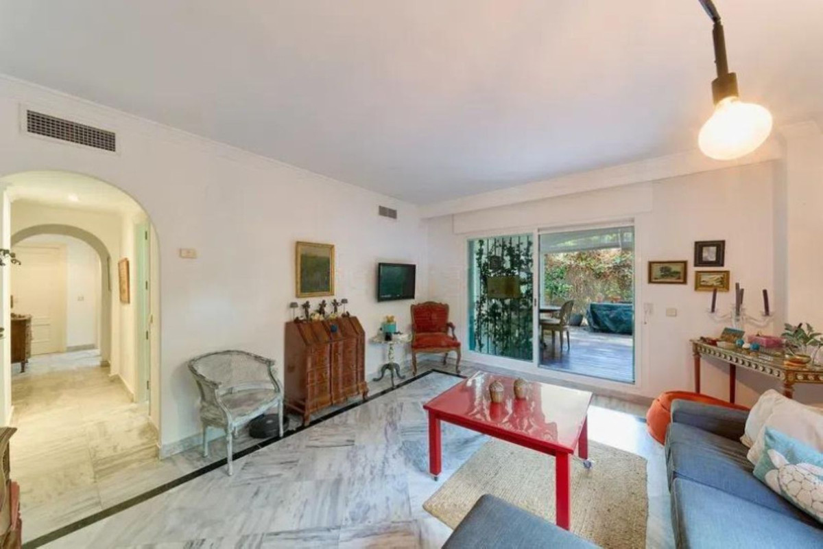 3 Bed Apartment for sale in Marbella Costa Del Sol, Málaga, Spain