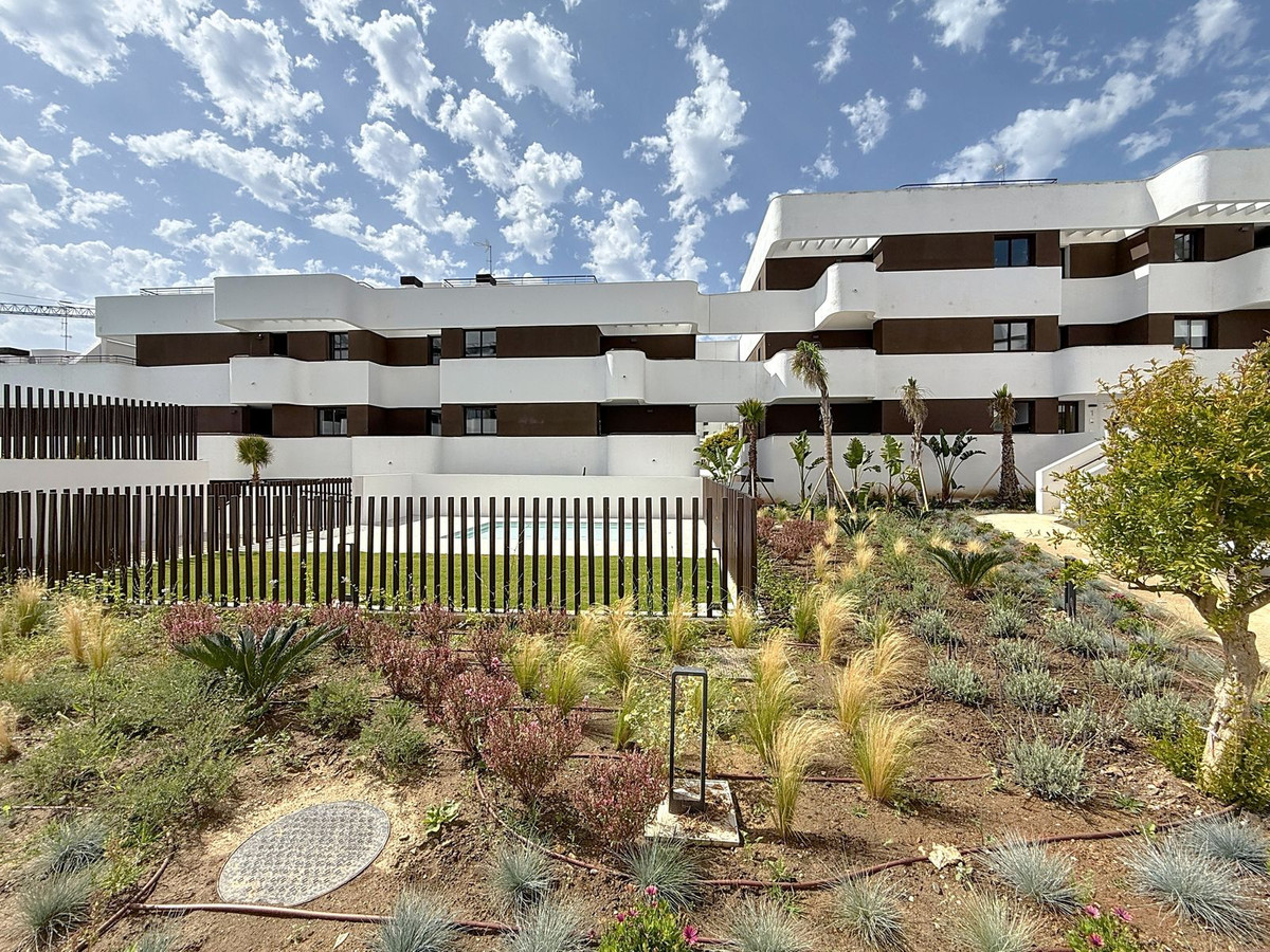 4 Bed Apartment for sale in Estepona Costa Del Sol, Málaga, Spain