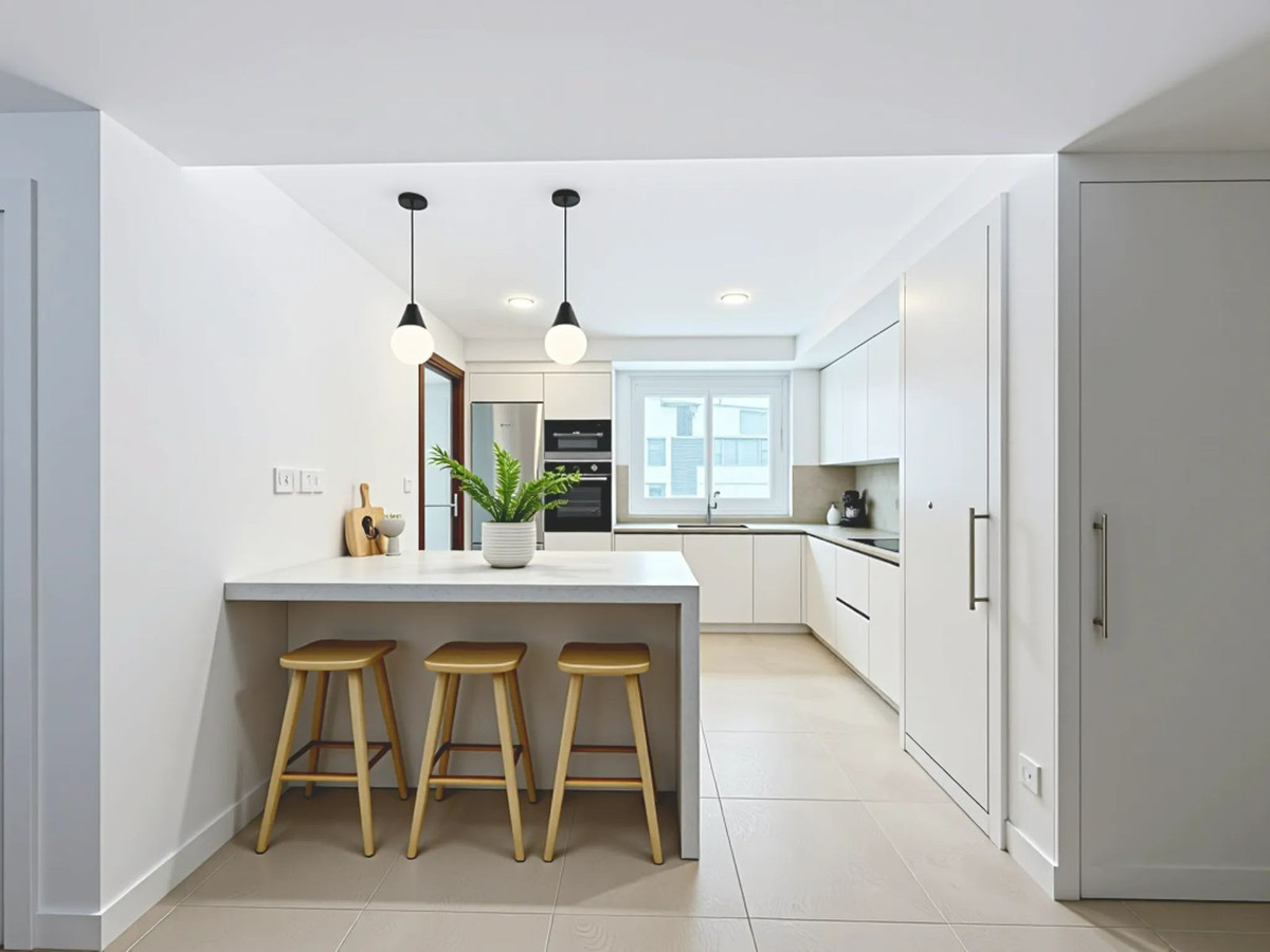 4 Bed Apartment for sale in Estepona Costa Del Sol, Málaga, Spain