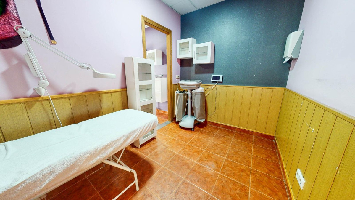 Se vende Local comercial  en Costa Del Sol, Málaga, España
