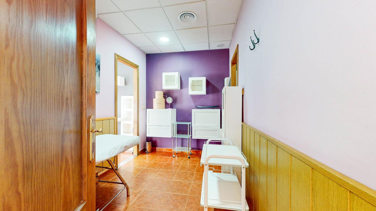 Se vende Local comercial  en Costa Del Sol, Málaga, España