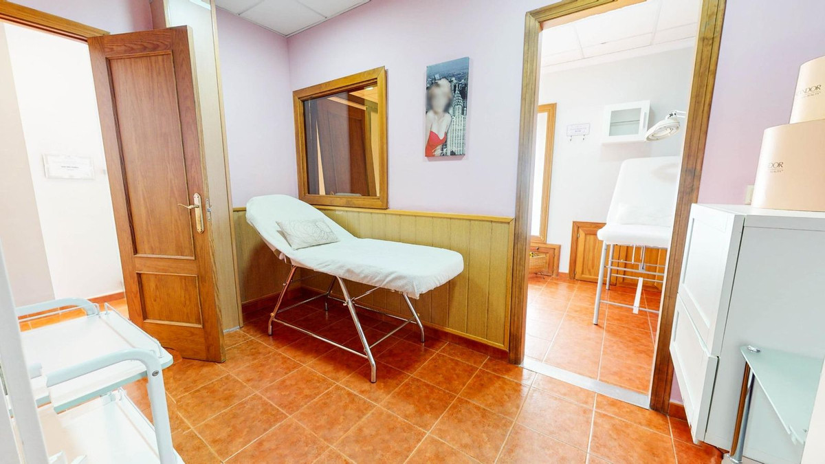 Se vende Local comercial  en Costa Del Sol, Málaga, España