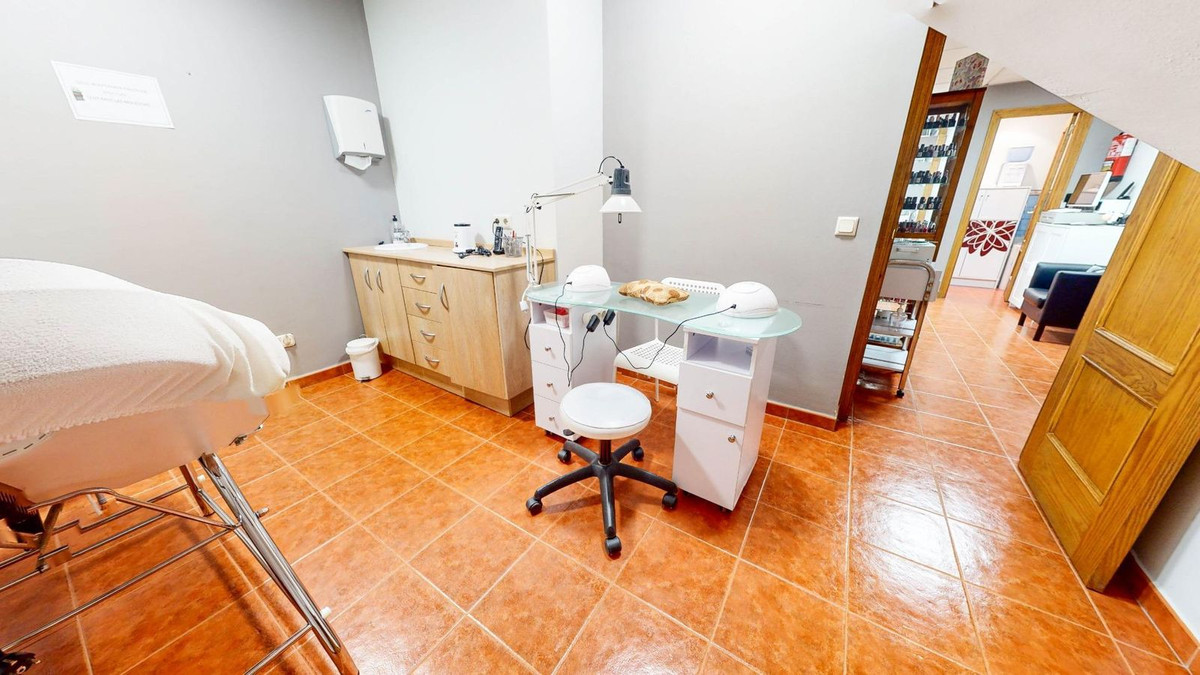 Se vende Local comercial  en Costa Del Sol, Málaga, España