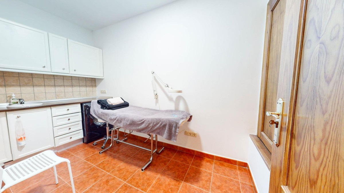 Se vende Local comercial  en Costa Del Sol, Málaga, España