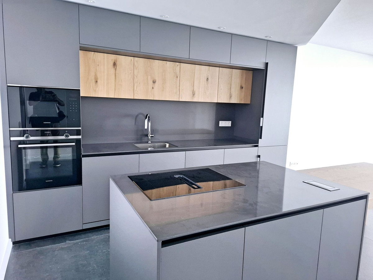 Se vende Apartamento Planta Media de 2 dormitorios en Costa Del Sol, Málaga, España