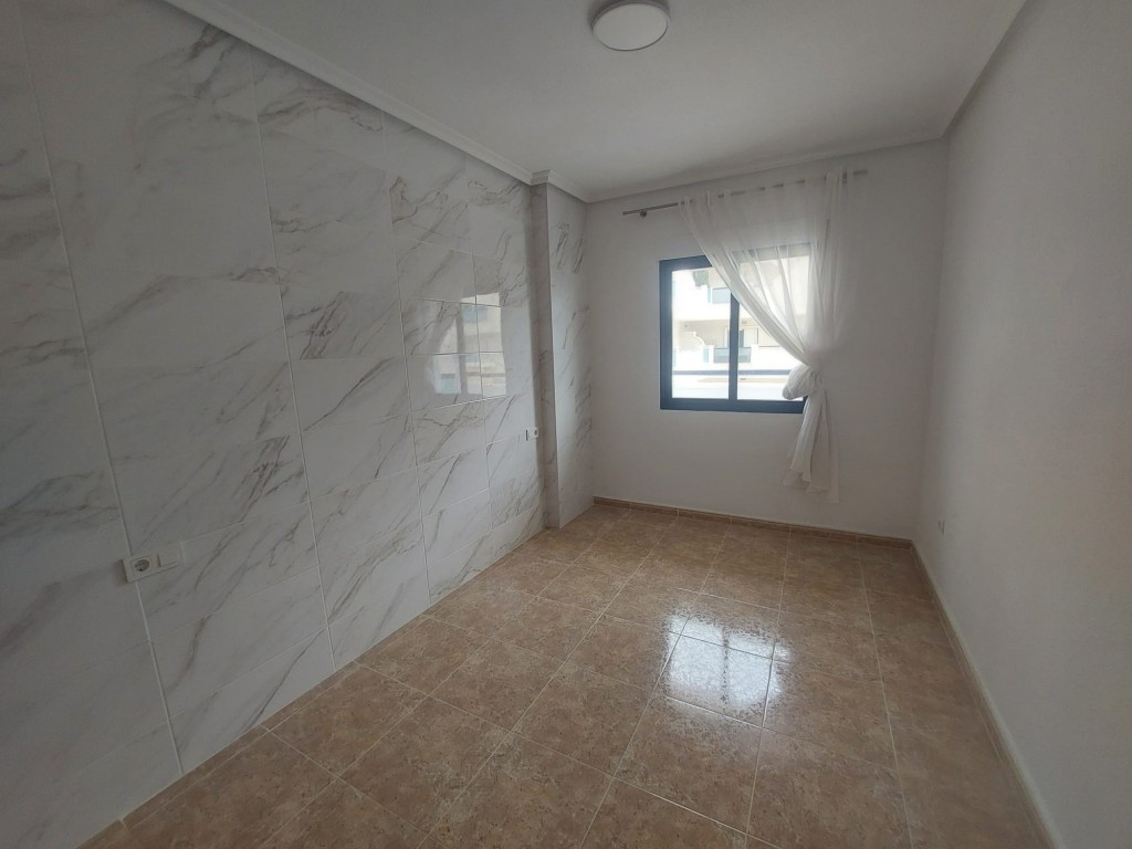 Se vende Apartamento Planta Media de 1 dormitorios en Costa Blanca, Alicante, España