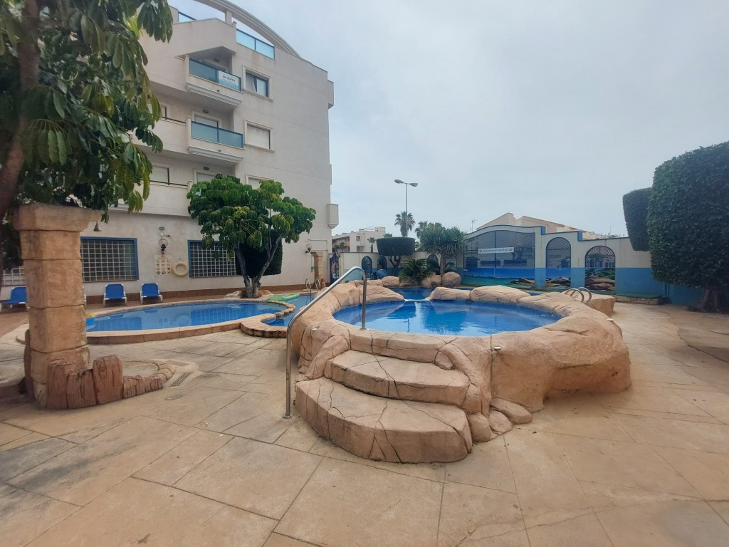 Se vende Apartamento Planta Media de 1 dormitorios en Costa Blanca, Alicante, España