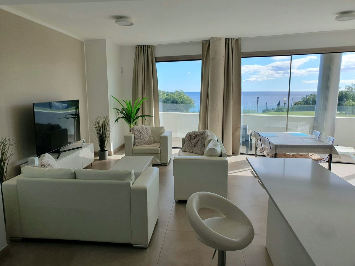3 Bed Apartment for sale in Mijas Costa Del Sol, Málaga, Spain