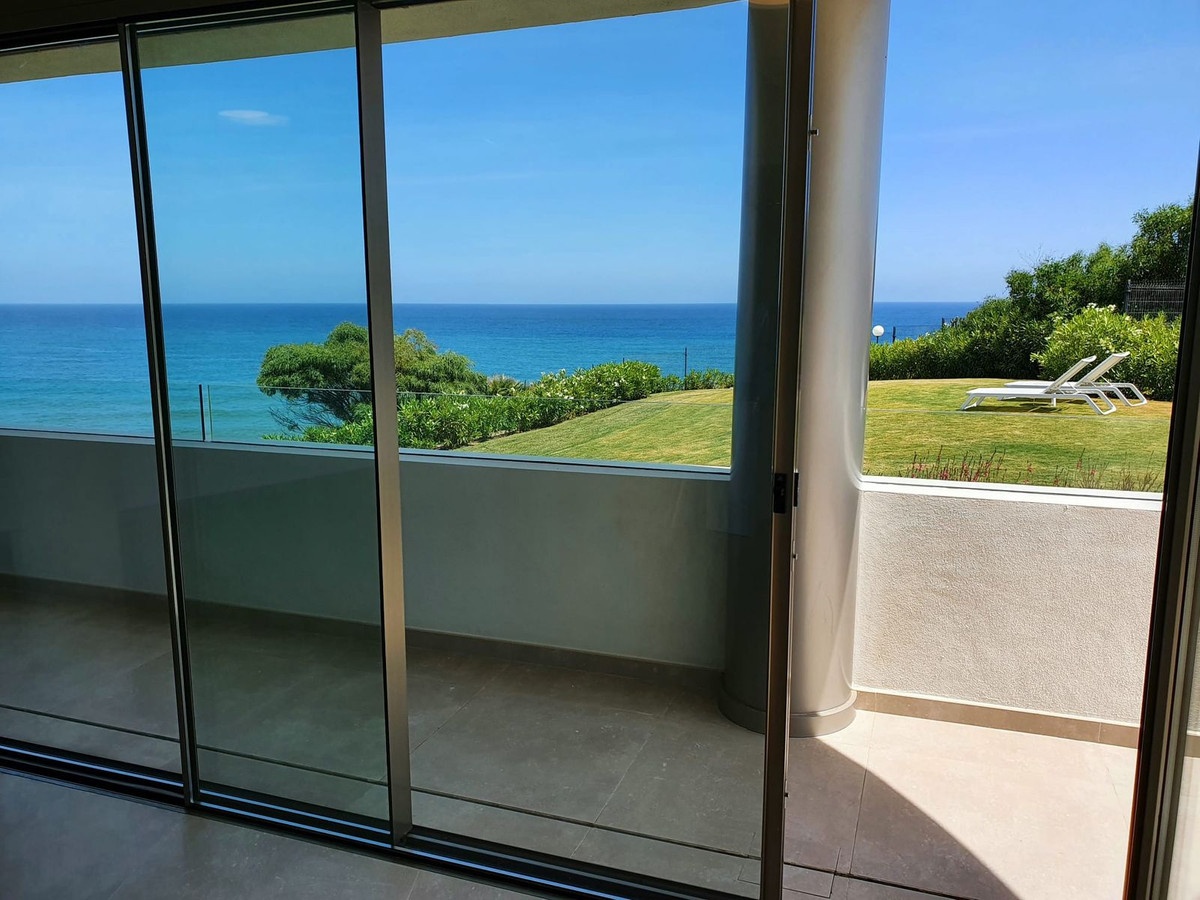 3 Bed Apartment for sale in Mijas Costa Del Sol, Málaga, Spain