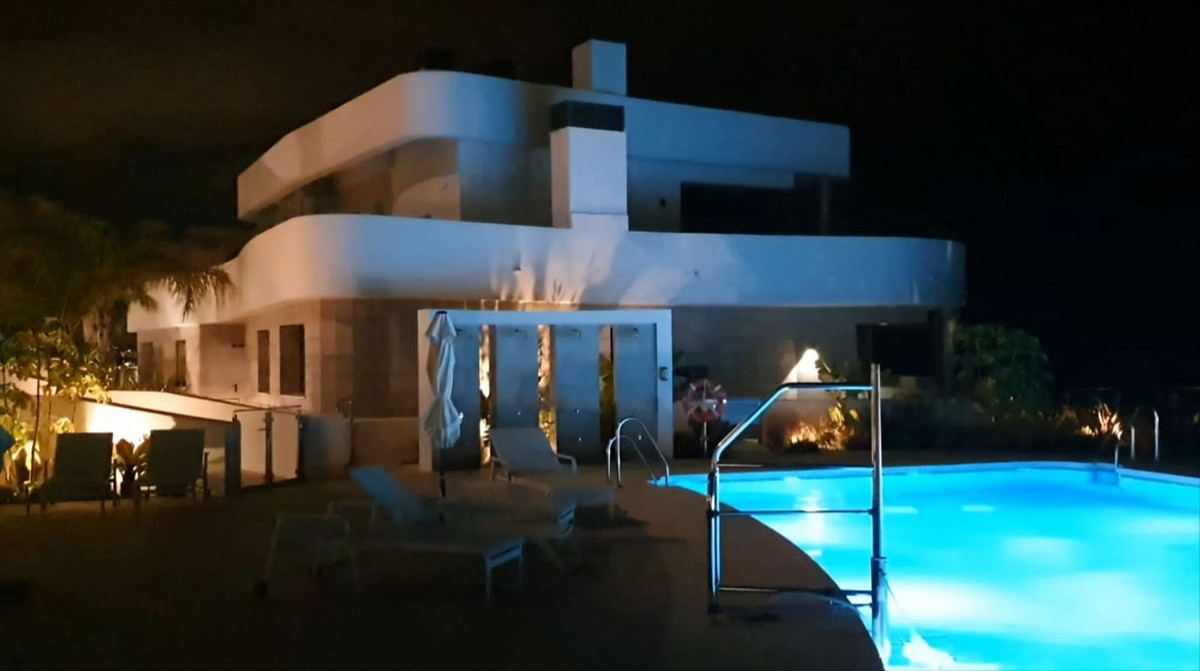 3 Bed Apartment for sale in Mijas Costa Del Sol, Málaga, Spain