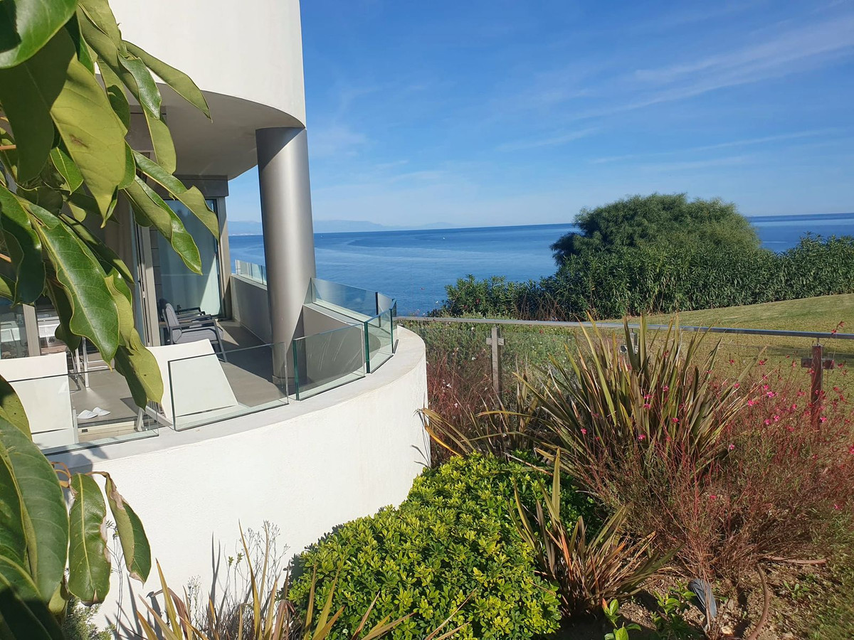 3 Bed Apartment for sale in Mijas Costa Del Sol, Málaga, Spain