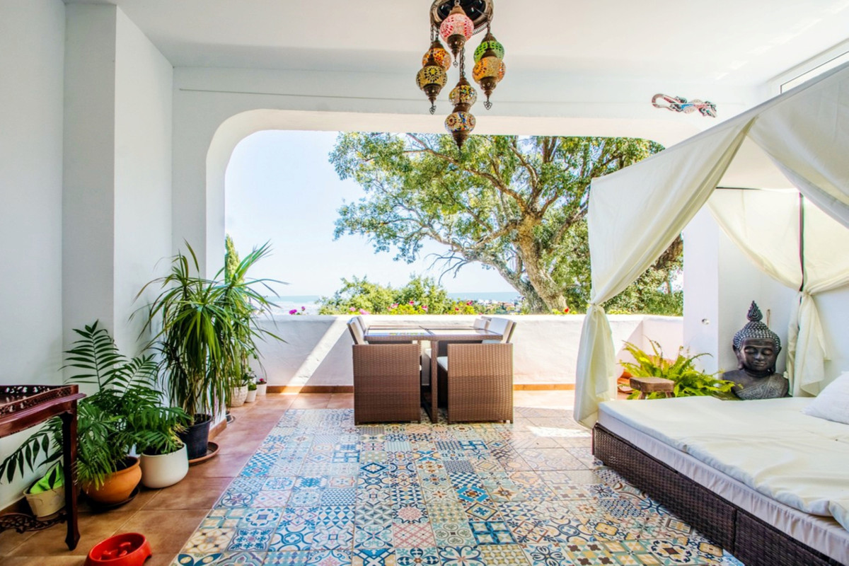 2 Bed Apartment for sale in La Mairena Costa Del Sol, Málaga, Spain