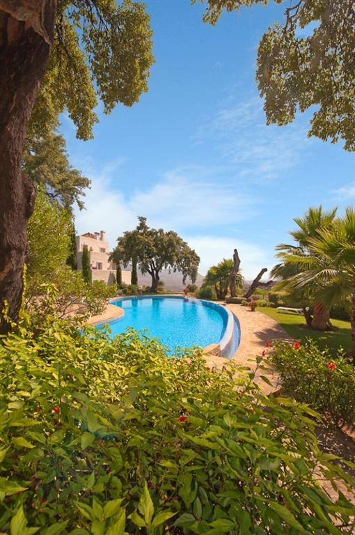 2 Bed Apartment for sale in La Mairena Costa Del Sol, Málaga, Spain
