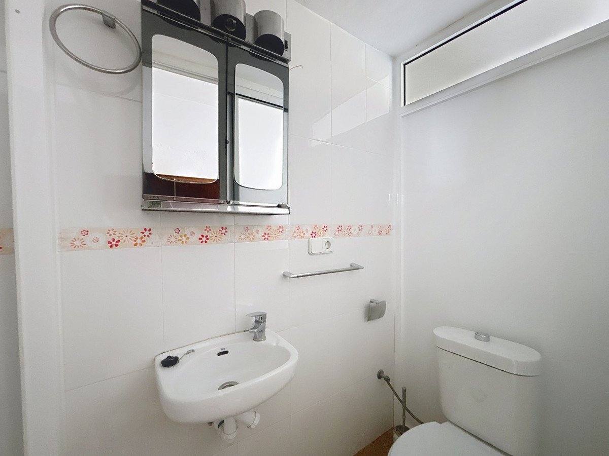 Se vende Pareada de 3 dormitorios en Costa Del Sol East, Málaga, España