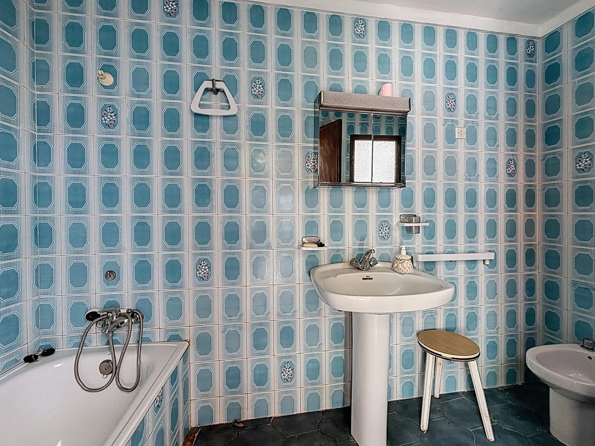 Se vende Pareada de 3 dormitorios en Costa Del Sol East, Málaga, España