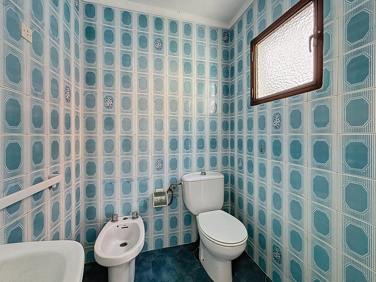 Se vende Pareada de 3 dormitorios en Costa Del Sol East, Málaga, España