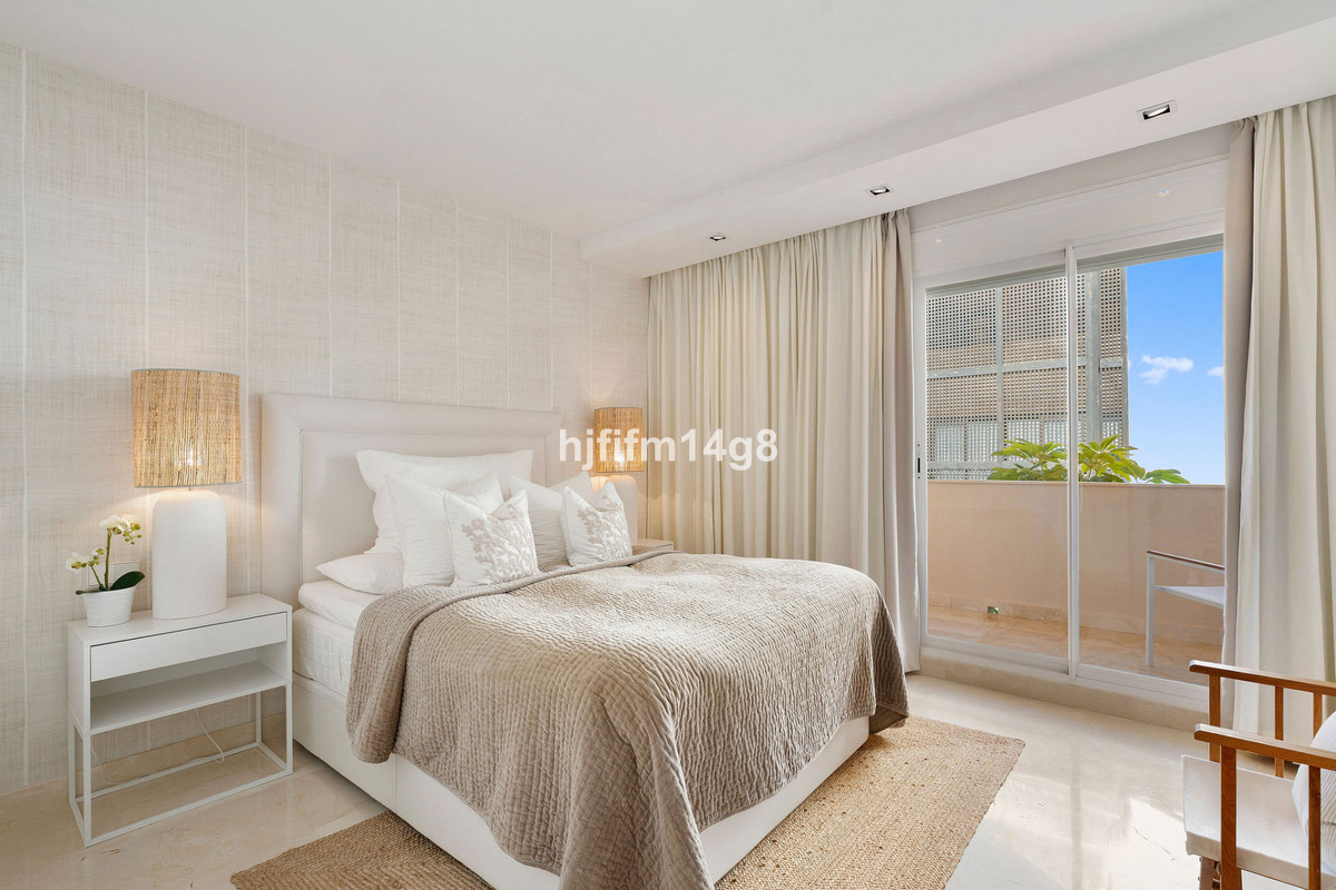 3 Bed Apartment for sale in Nueva Andalucía Costa Del Sol, Málaga, Spain