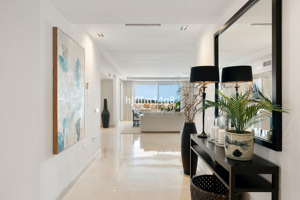 3 Bed Apartment for sale in Nueva Andalucía Costa Del Sol, Málaga, Spain