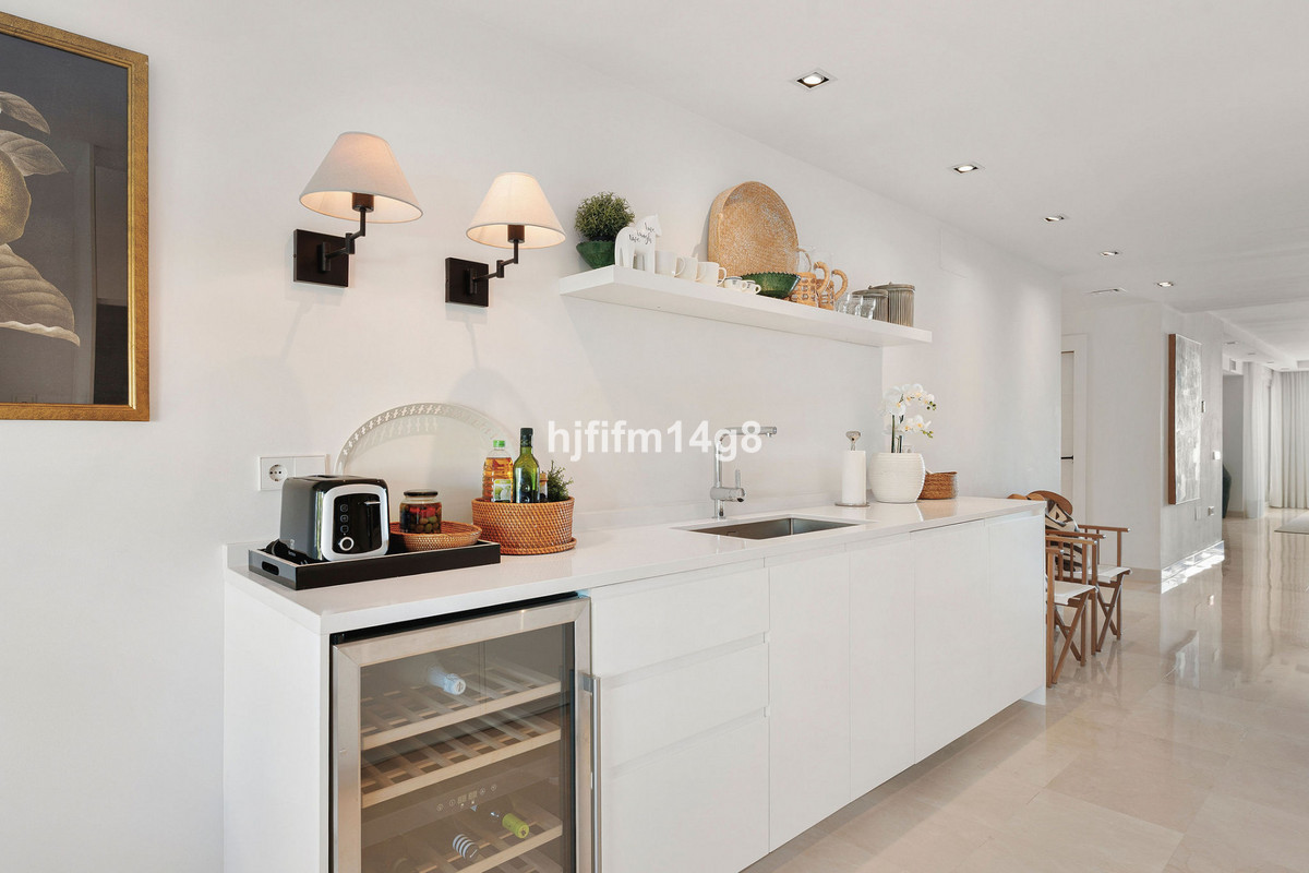 3 Bed Apartment for sale in Nueva Andalucía Costa Del Sol, Málaga, Spain