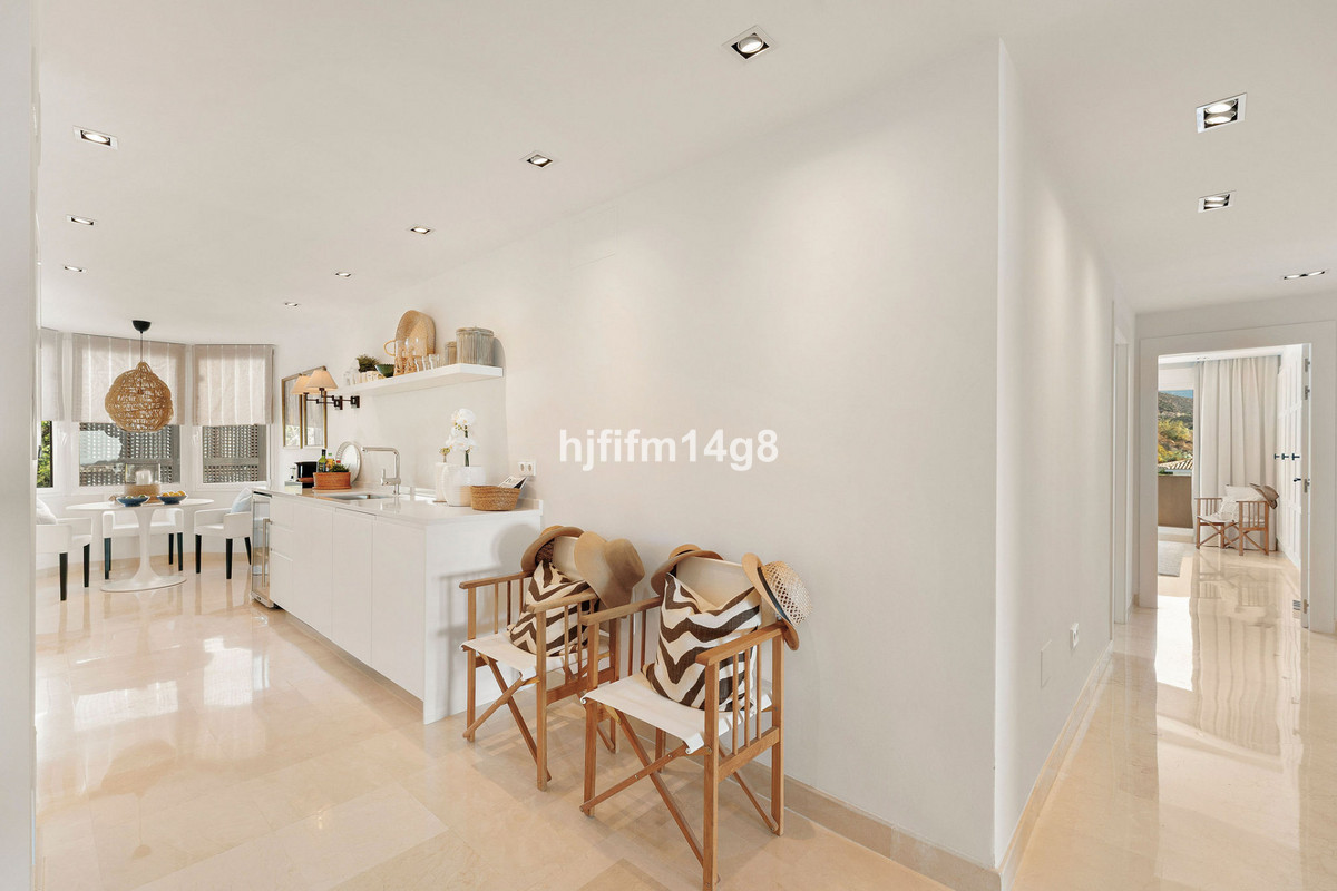 3 Bed Apartment for sale in Nueva Andalucía Costa Del Sol, Málaga, Spain