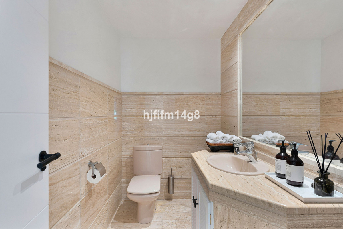 3 Bed Apartment for sale in Nueva Andalucía Costa Del Sol, Málaga, Spain