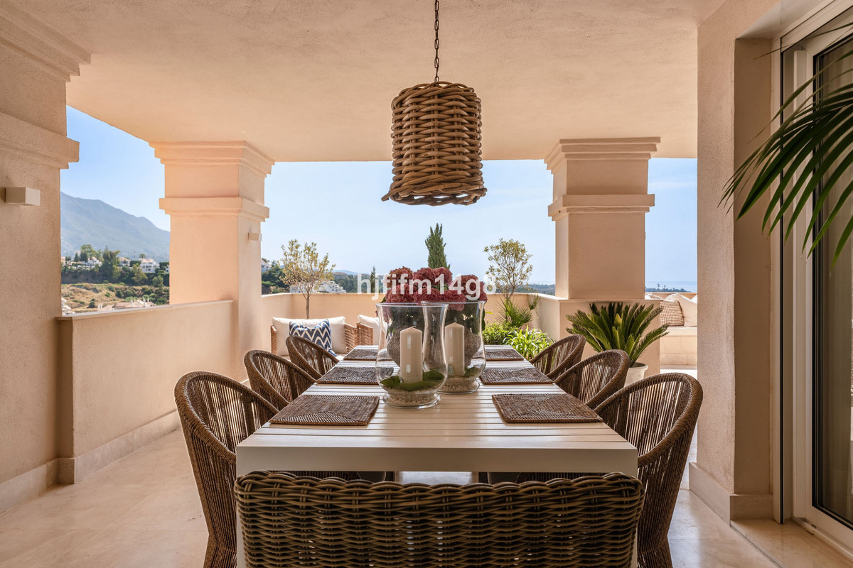3 Bed Apartment for sale in Nueva Andalucía Costa Del Sol, Málaga, Spain