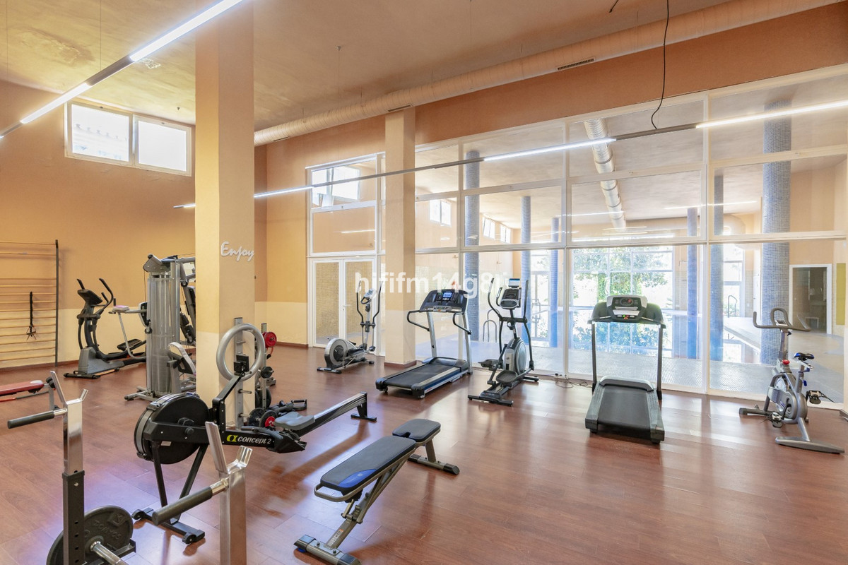 3 Bed Apartment for sale in Nueva Andalucía Costa Del Sol, Málaga, Spain