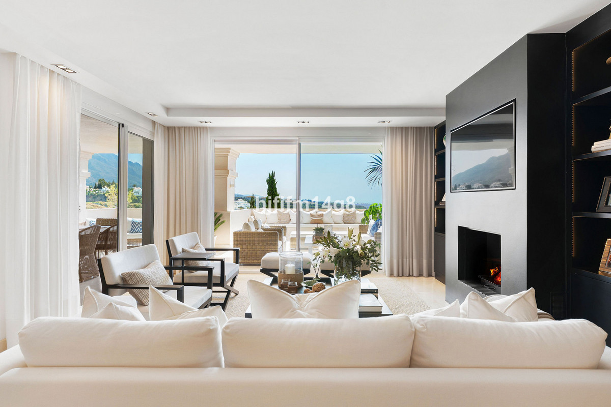 3 Bed Apartment for sale in Nueva Andalucía Costa Del Sol, Málaga, Spain