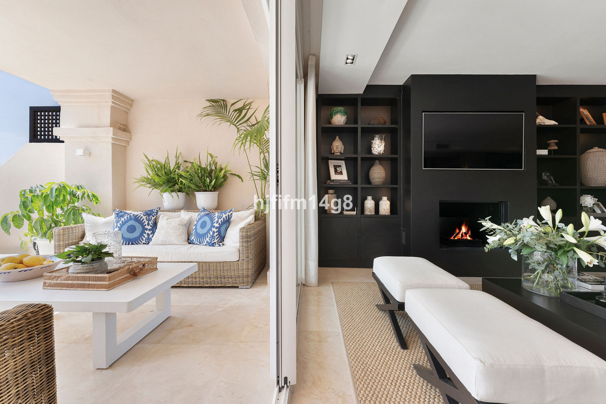 3 Bed Apartment for sale in Nueva Andalucía Costa Del Sol, Málaga, Spain