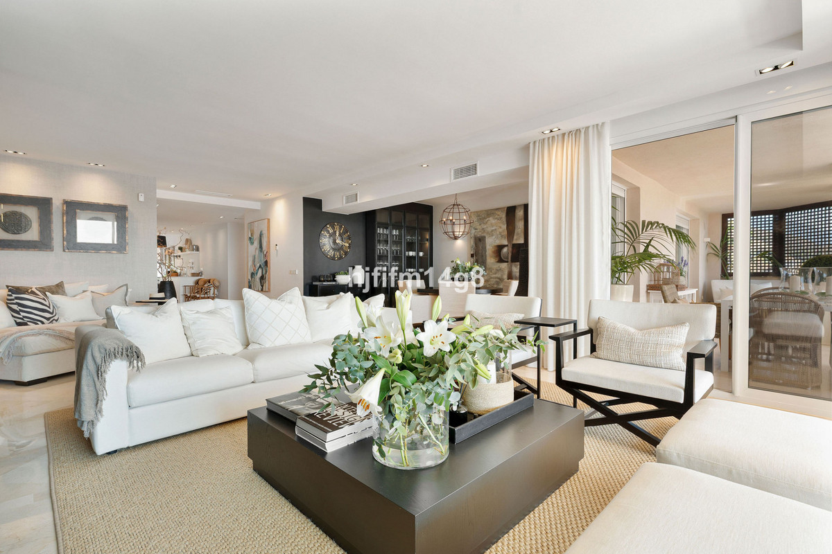 3 Bed Apartment for sale in Nueva Andalucía Costa Del Sol, Málaga, Spain