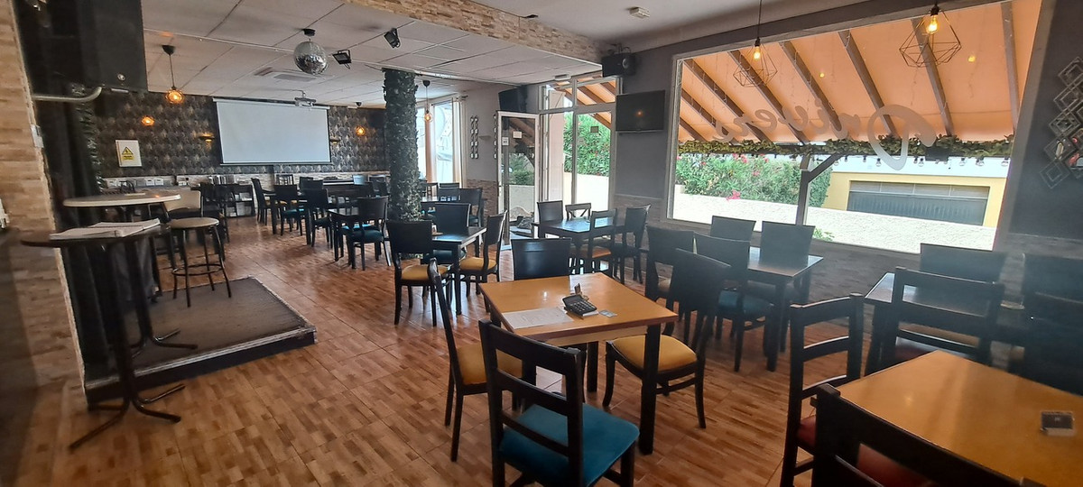 Commercial unit for sale in Orihuela Costa Costa Blanca, Alicante, Spain