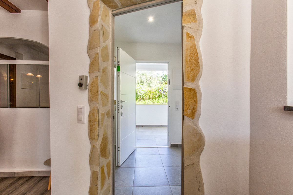 Se vende Villa - Chalet de 5 dormitorios en Costa Blanca, Alicante, España