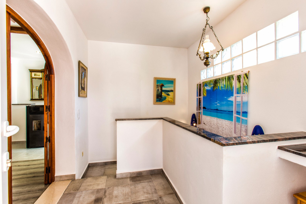 Se vende Villa - Chalet de 5 dormitorios en Costa Blanca, Alicante, España