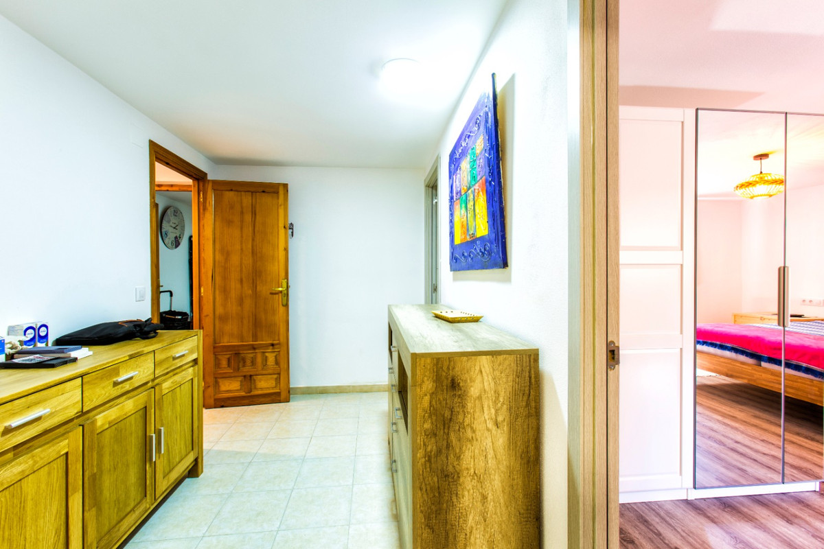 Se vende Villa - Chalet de 5 dormitorios en Costa Blanca, Alicante, España