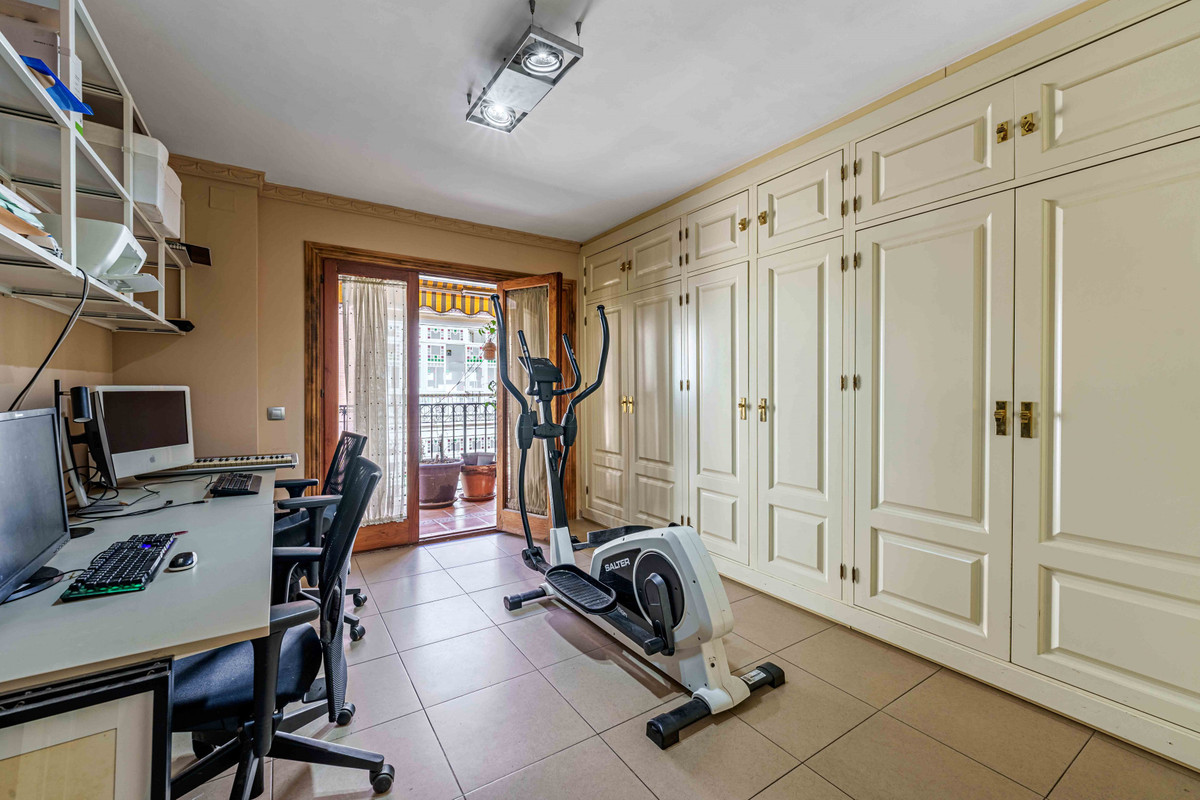 4 Bed Apartment for sale in Centro Histórico Málaga Ciudad, Málaga, Spain