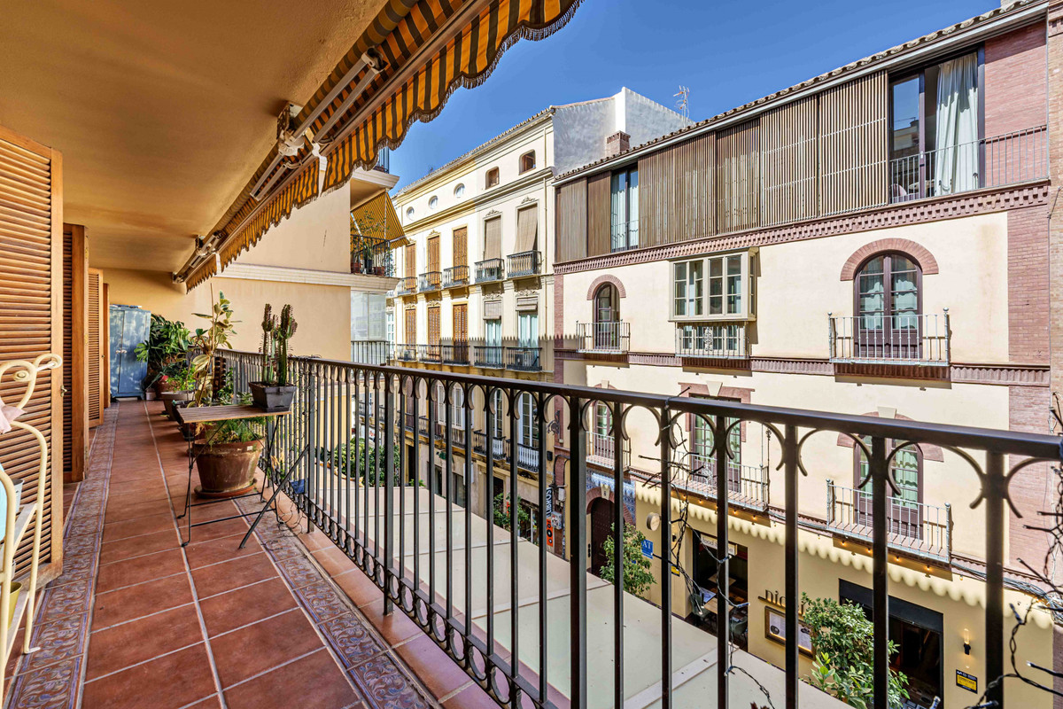 4 Bed Apartment for sale in Centro Histórico Málaga Ciudad, Málaga, Spain