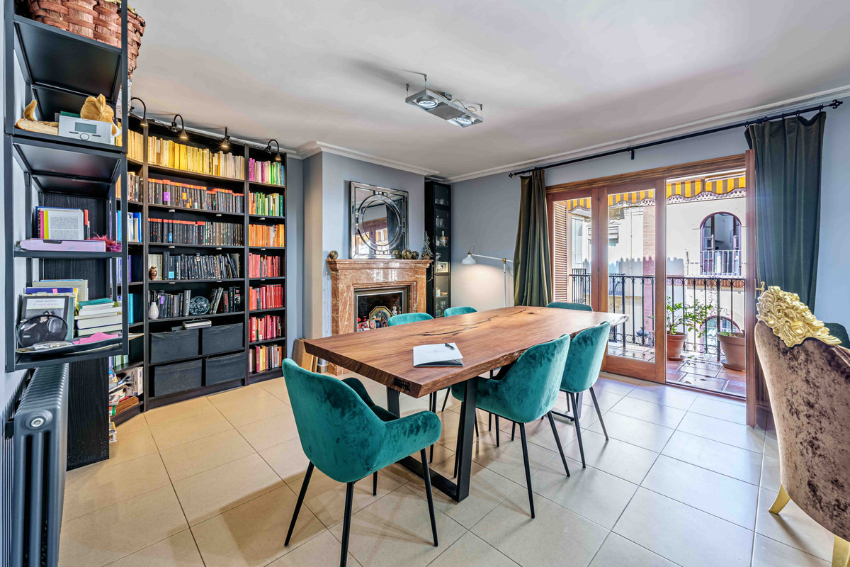 4 Bed Apartment for sale in Centro Histórico Málaga Ciudad, Málaga, Spain