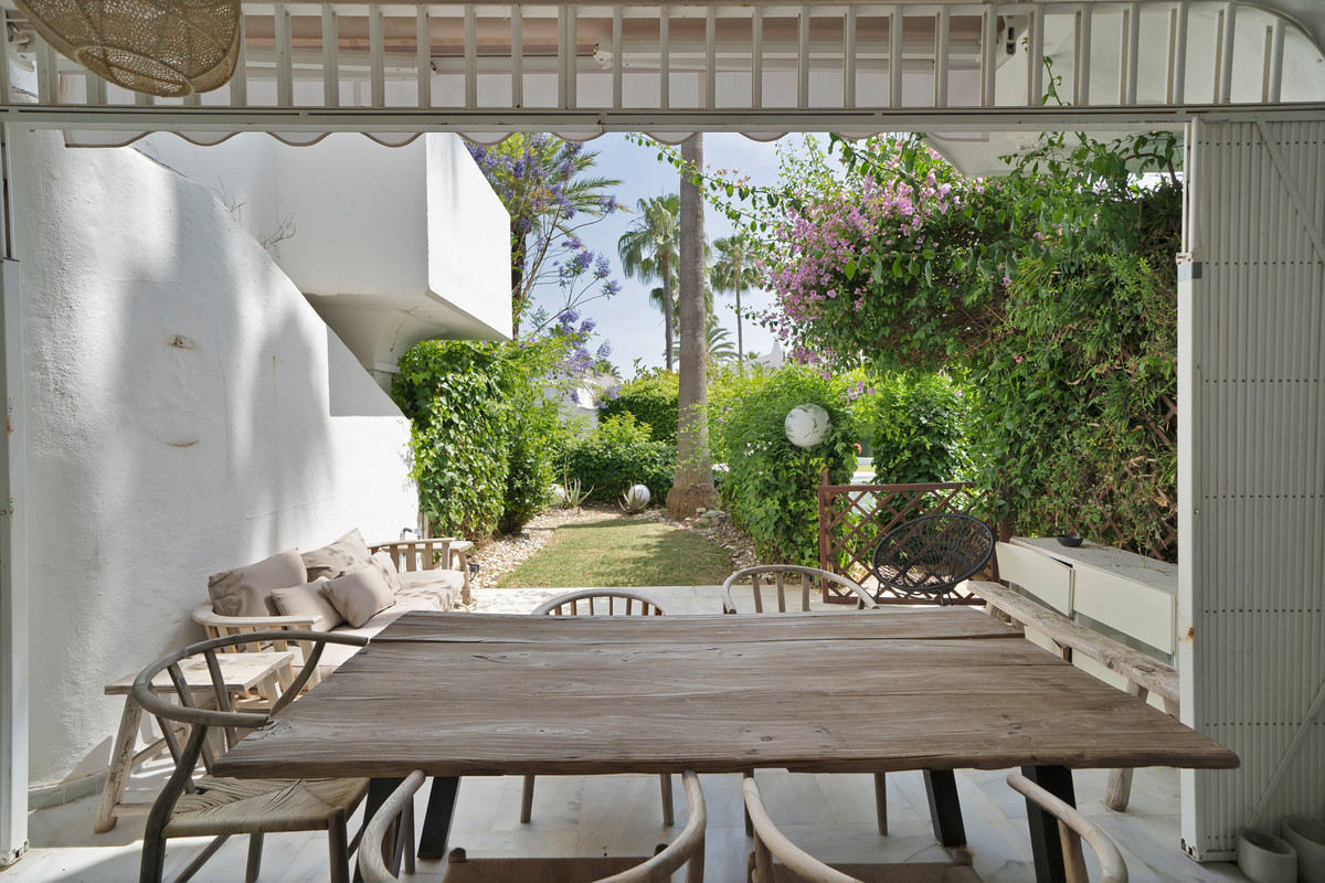 4 Bed Townhouse for sale in The Golden Mile Costa Del Sol, Málaga, Spain
