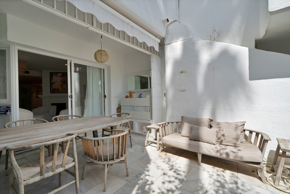 4 Bed Townhouse for sale in The Golden Mile Costa Del Sol, Málaga, Spain