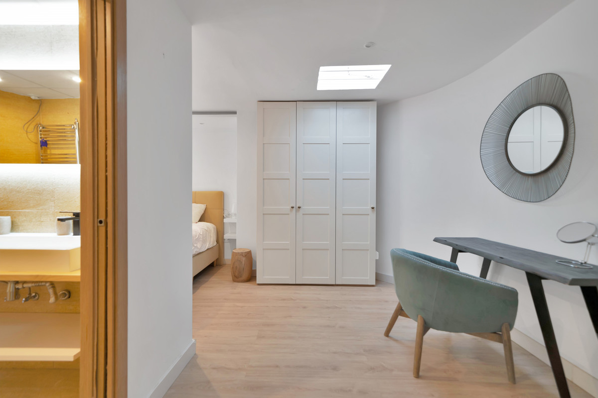 4 Bed Townhouse for sale in The Golden Mile Costa Del Sol, Málaga, Spain