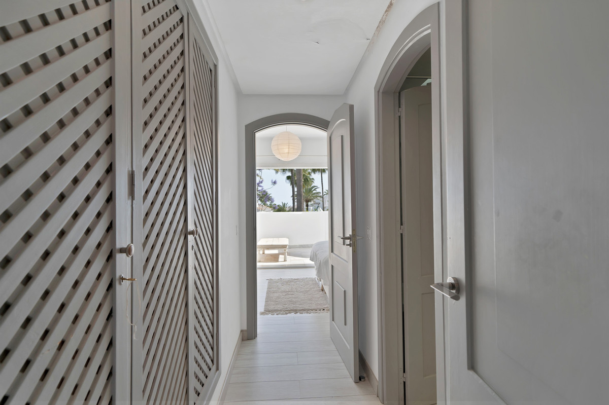 4 Bed Townhouse for sale in The Golden Mile Costa Del Sol, Málaga, Spain