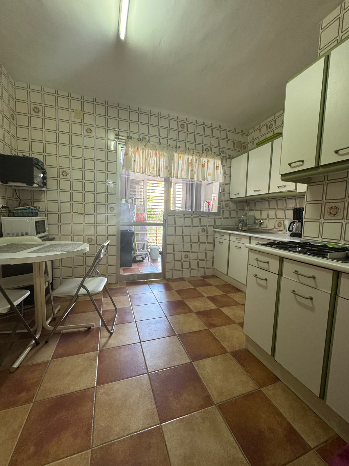 Se vende Apartamento Planta Baja de 3 dormitorios en Costa Del Sol, Málaga, España