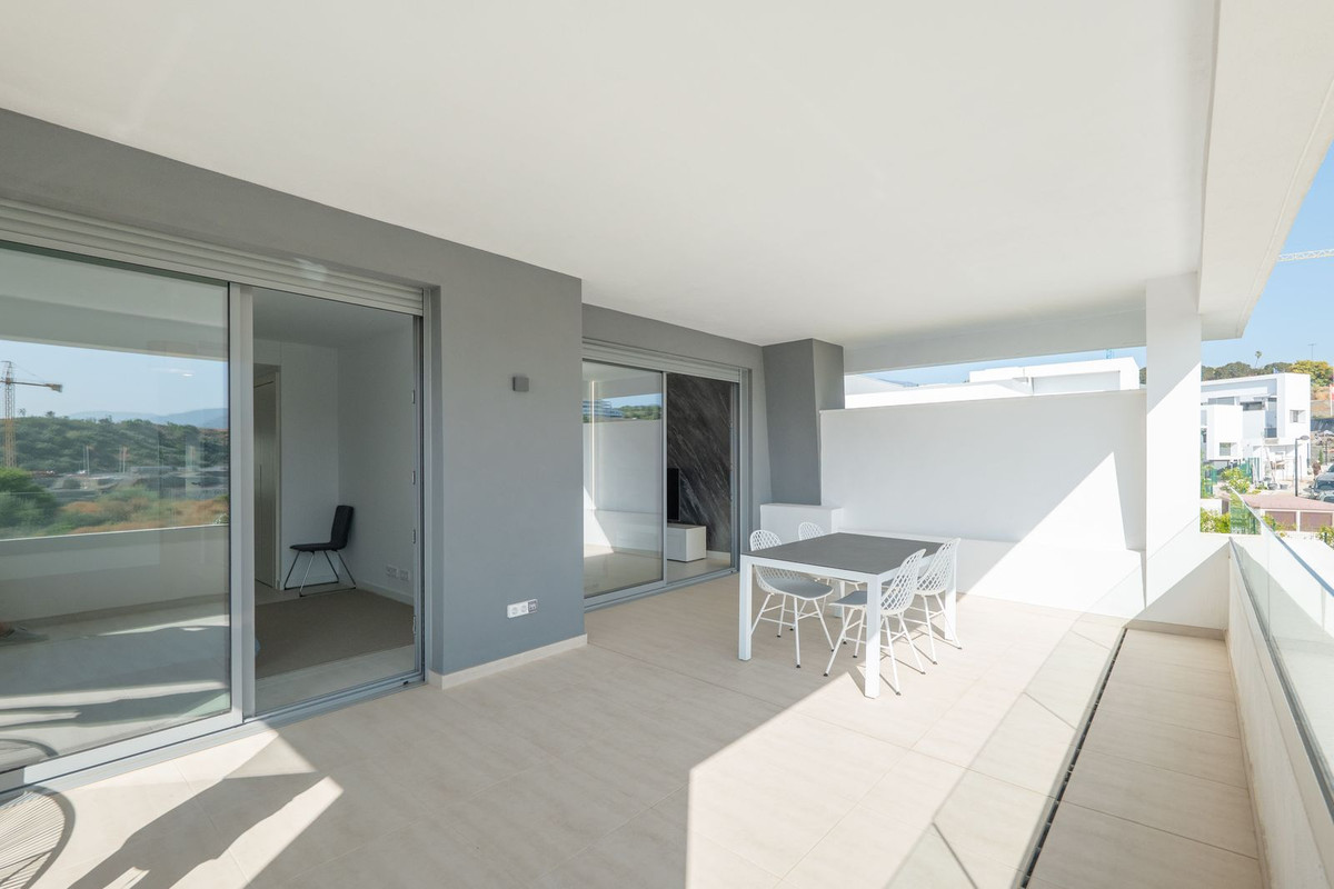 2 Bed Apartment for sale in Estepona Costa Del Sol, Málaga, Spain
