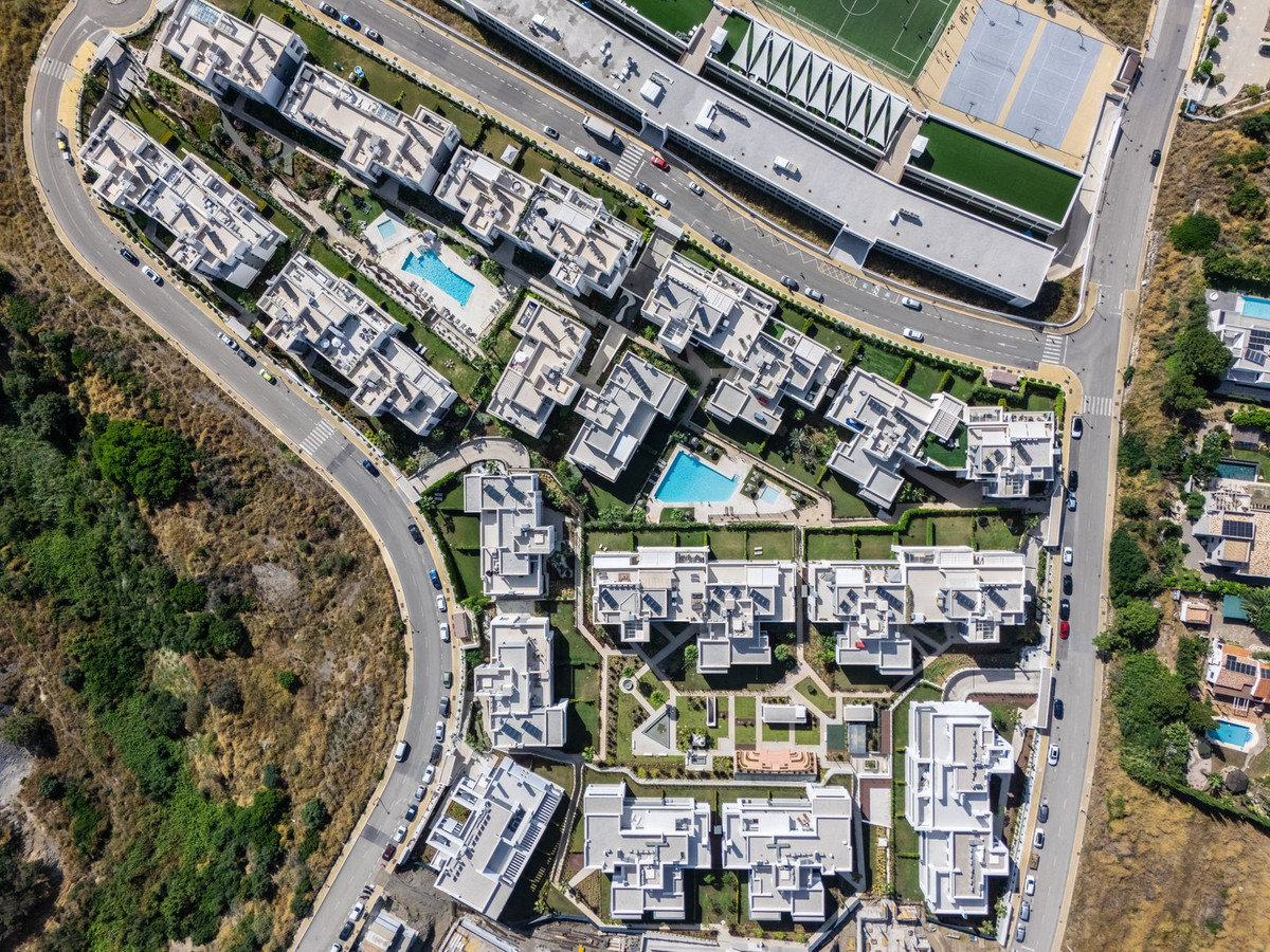 2 Bed Apartment for sale in Estepona Costa Del Sol, Málaga, Spain